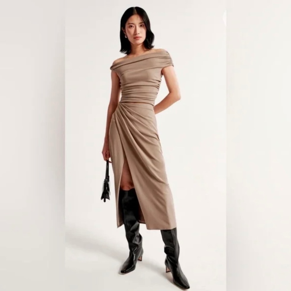 Abercrombie tan two piece set